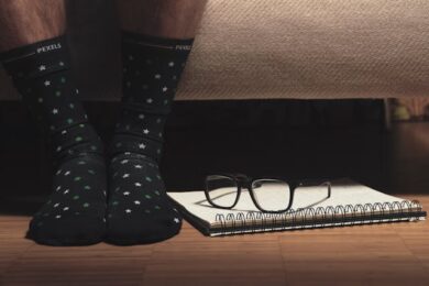 Sokken en petten: Hoe je je bedrijfskleding opfleurt
